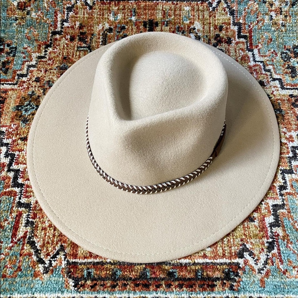100% Wool Boho Rancher Style Tan Hat